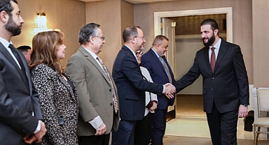 الرئيس السوري أحمد الشراعي يصل إلى واشنطن في زيارة تاريخية
