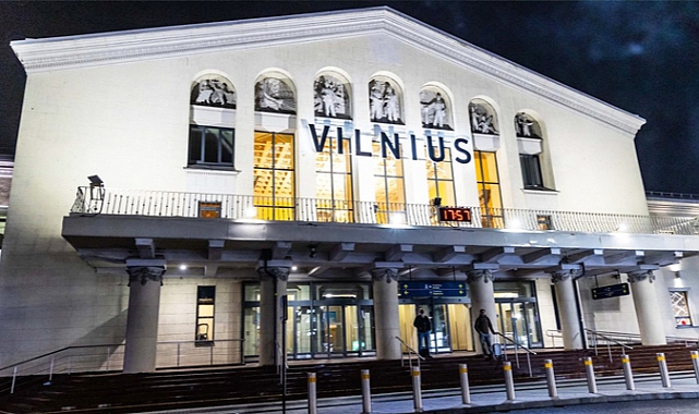 تهديد البالونات في مطار فيلنيوس: تعليق الرحلات لساعات